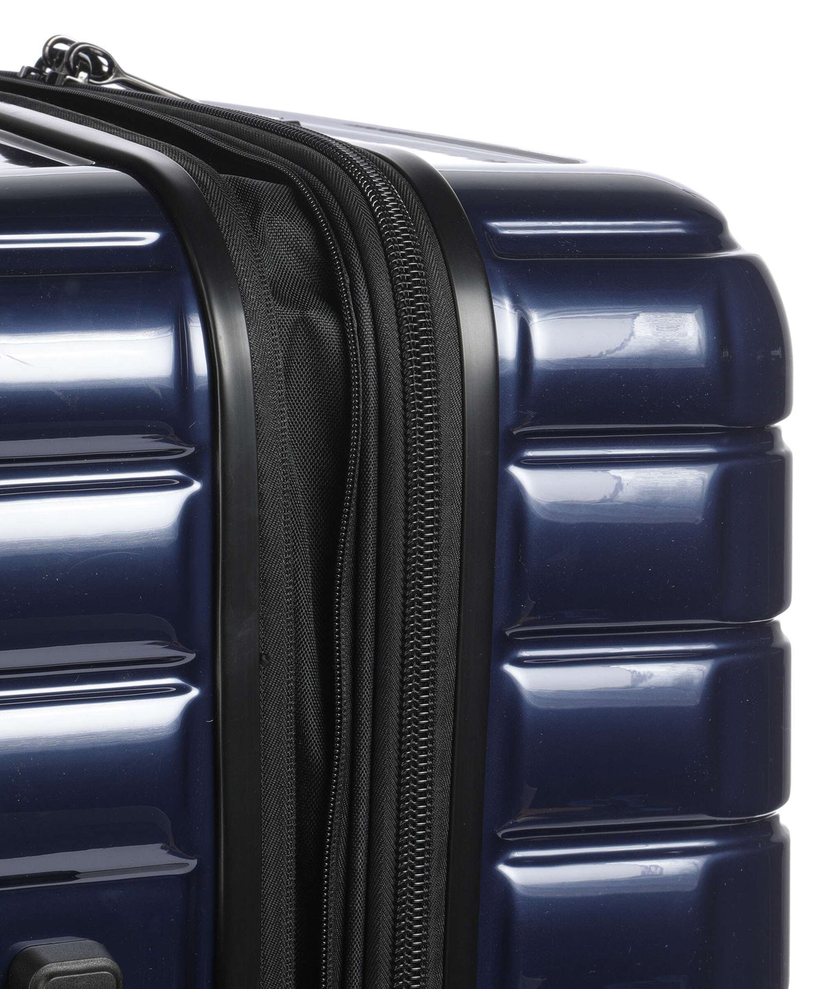 Delsey Paris Shadow 5.0 Spinner (4 wheels) marineblau