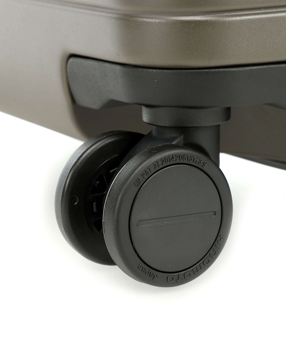 Horizn Studios M5 Essential Spinner (4 wheels) dark olive