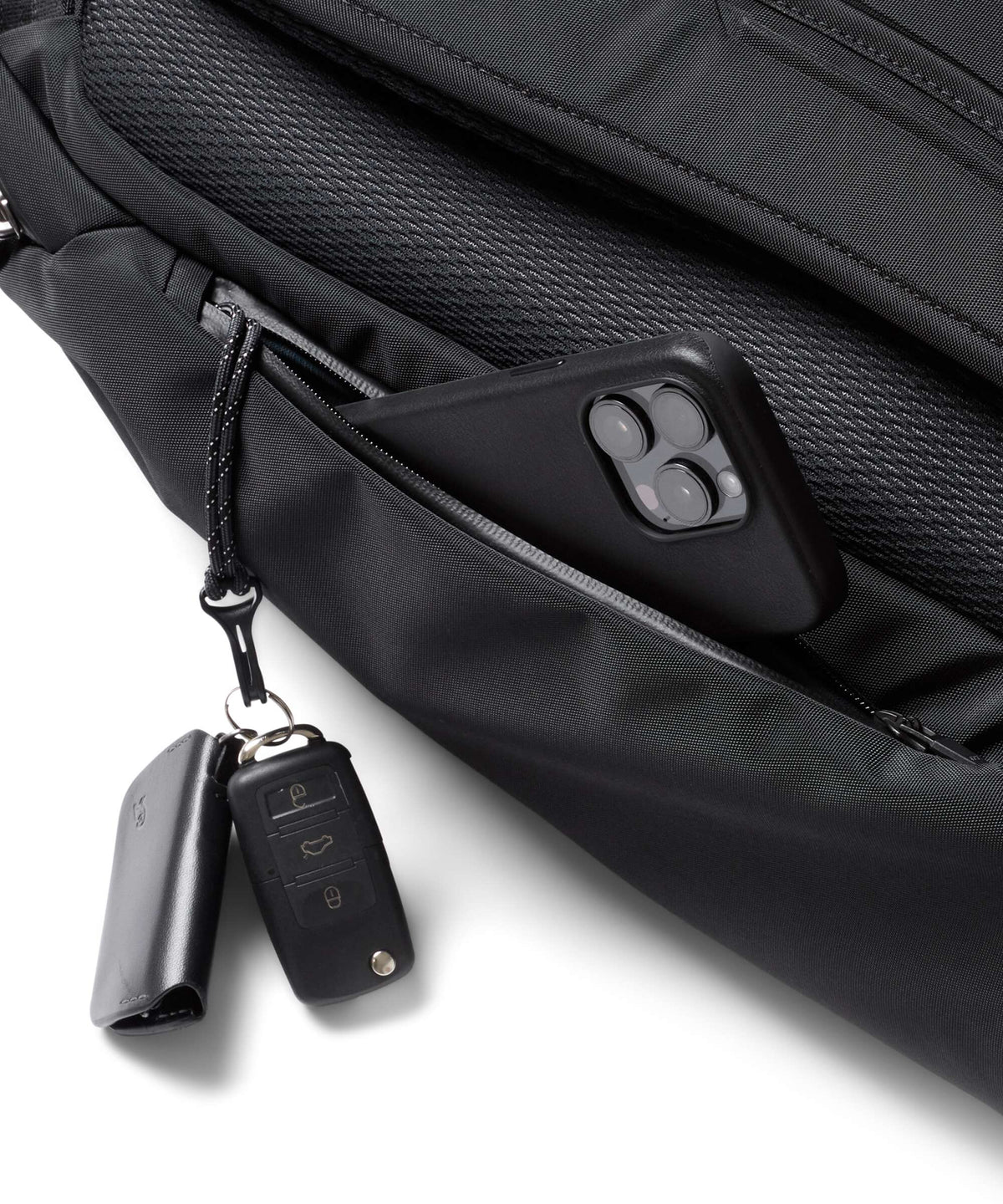 Bellroy Transit 28L Pro Backpack black