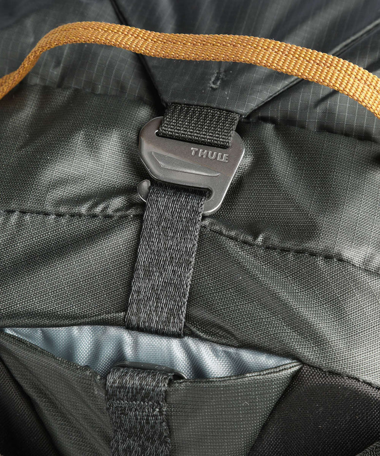 Thule Stir 35 M Hiking backpack obsidian