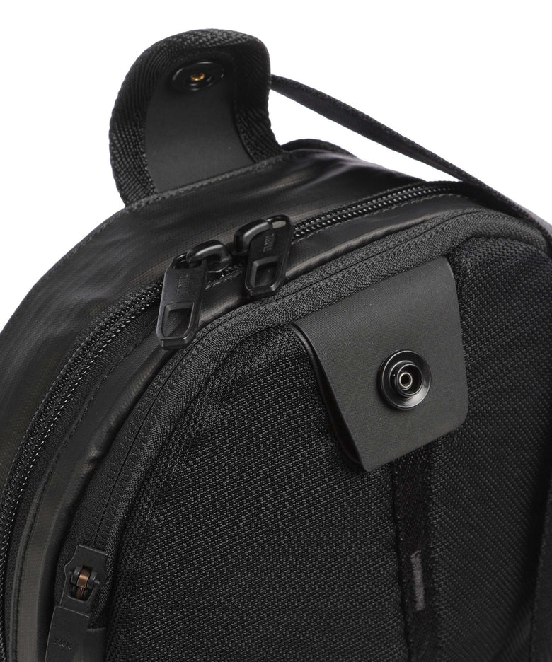 Thule Tact 8 Sling bag black