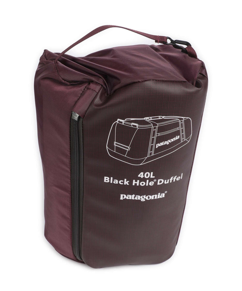 Patagonia Black Hole 40 Travel bag berry fig