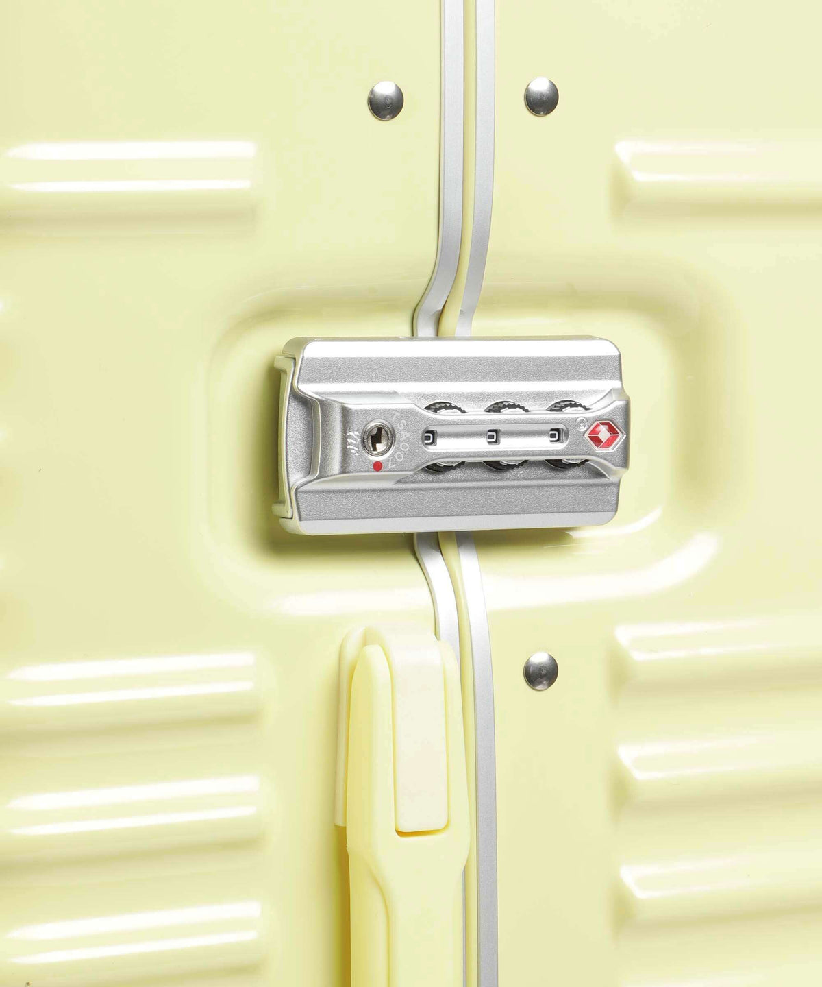 Delsey Paris Bastille 2.0 Spinner (4 wheels) blassgelb