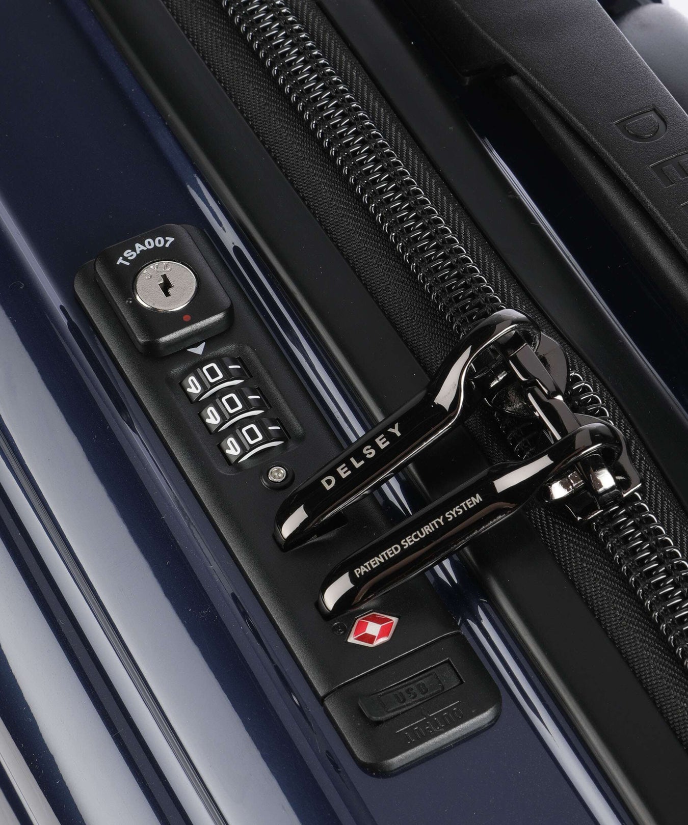 Delsey Paris Shadow 5.0 Spinner (4 wheels) marineblau