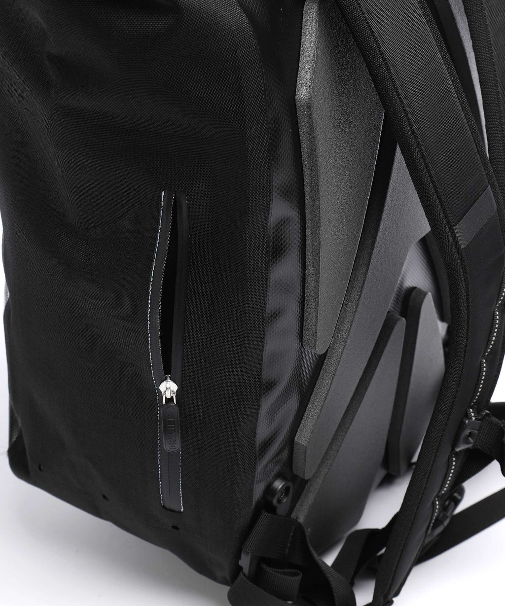 Ortlieb Velocity 29 Rolltop backpack black