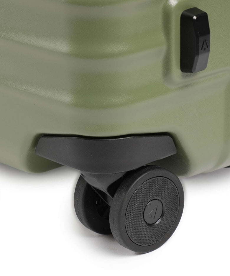 Titan Overseas Spinner (4 wheels) forest green