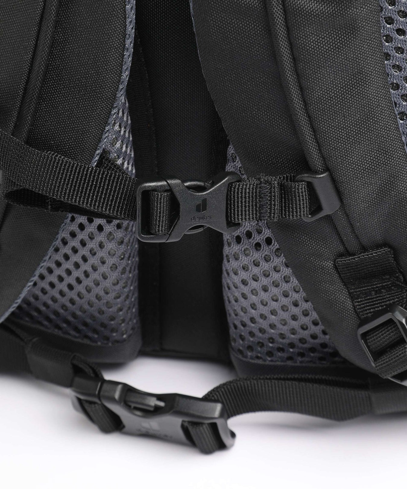 Deuter Gigant Hiking backpack black