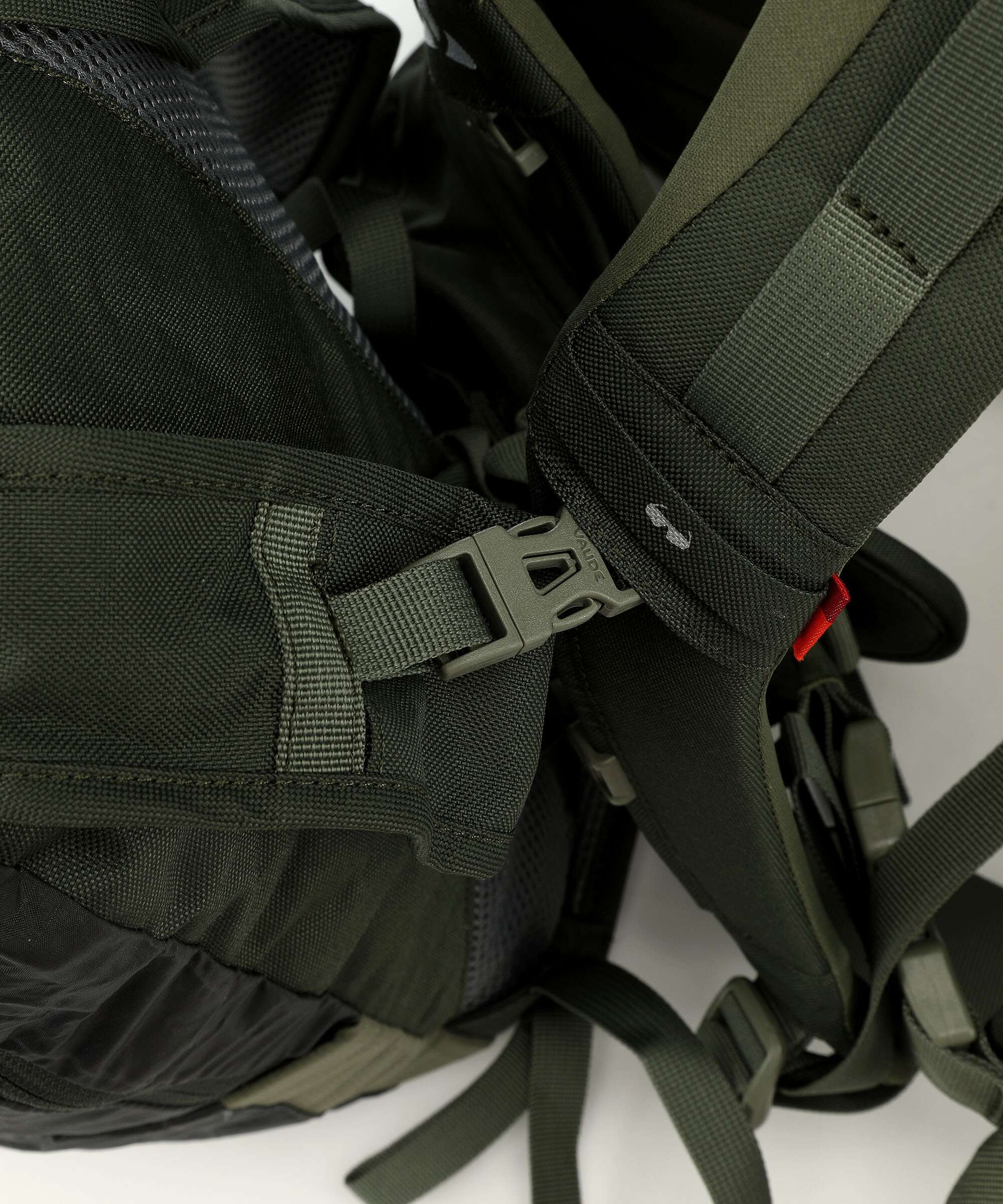 Vaude Mundo 65+ To Go Travel backpack olive