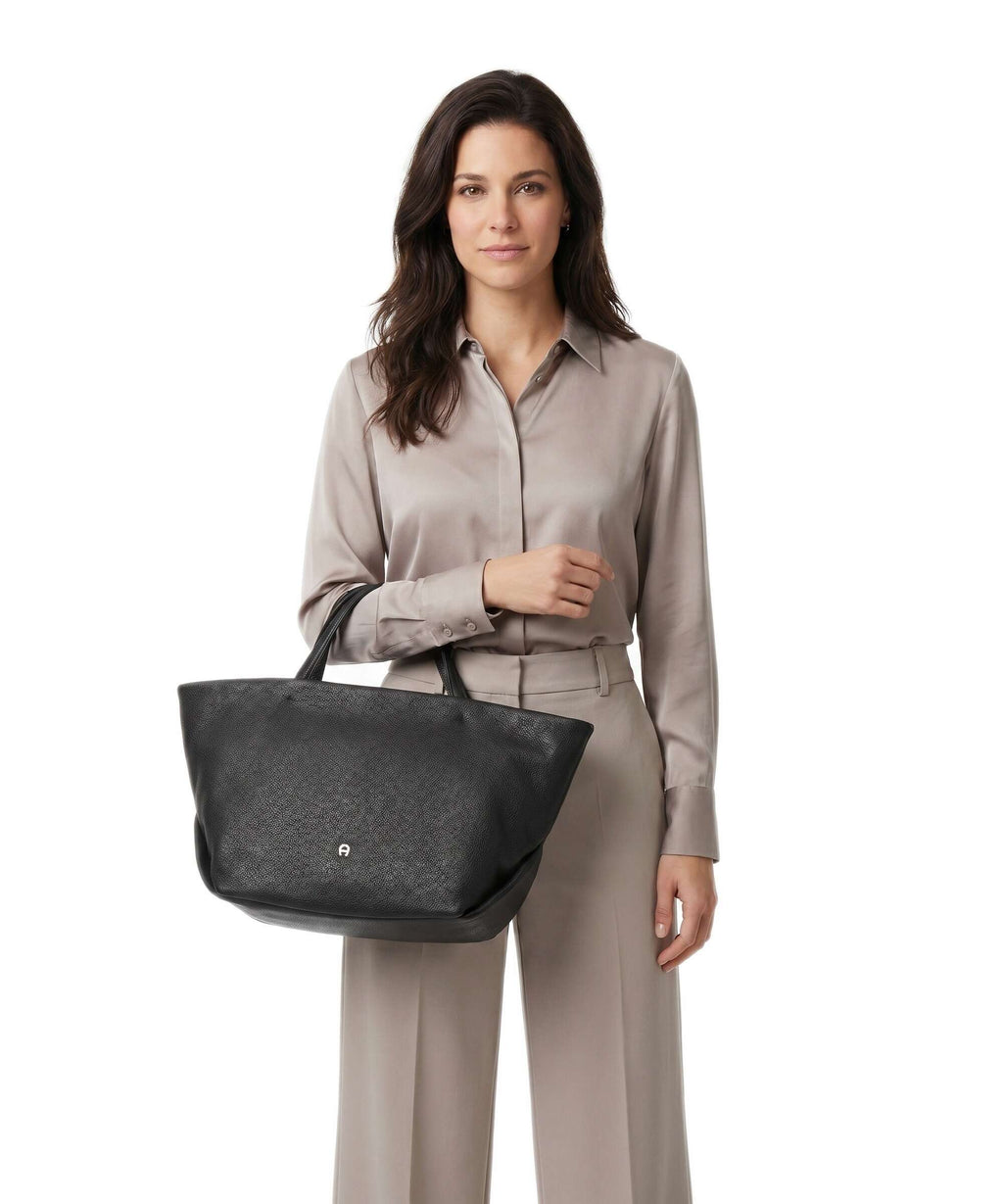 Aigner Paola L Handbag black