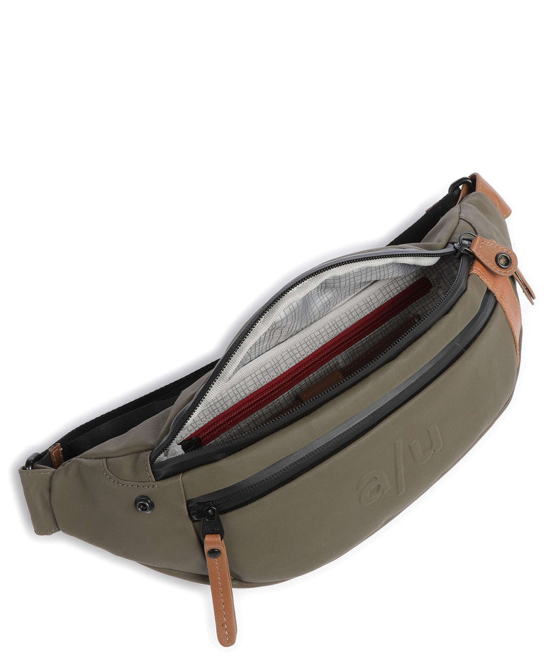 Aunts & Uncles Japan Ichikawa Belt bag fallen rock