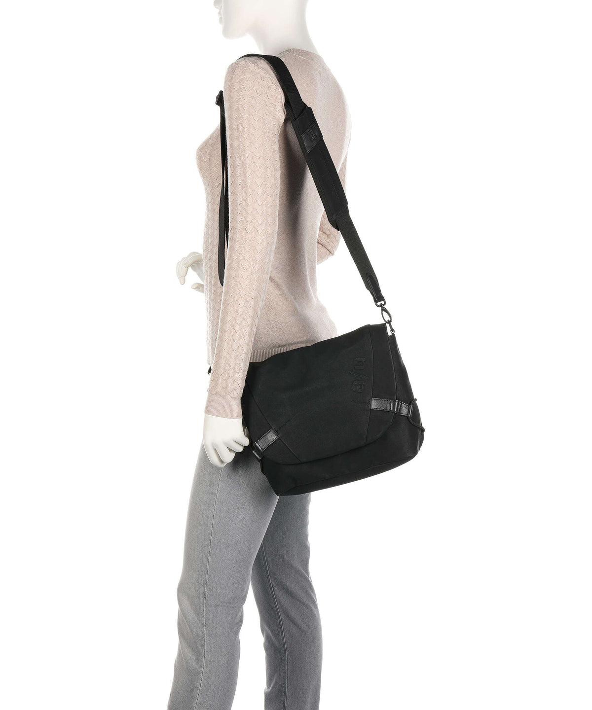 Aunts & Uncles Japan Sendai Messenger bag black