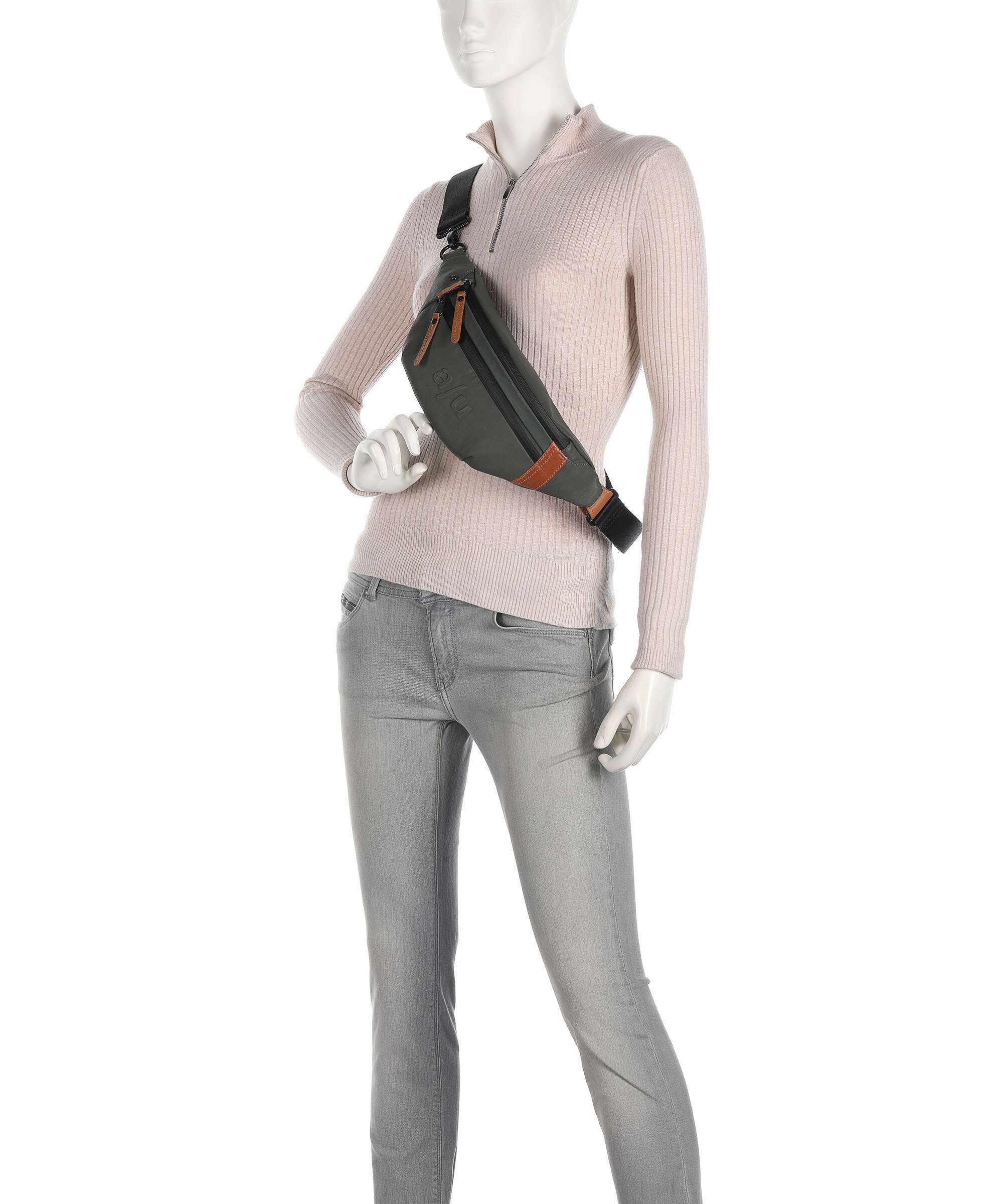 Aunts & Uncles Japan Ichikawa Belt bag gravity grey