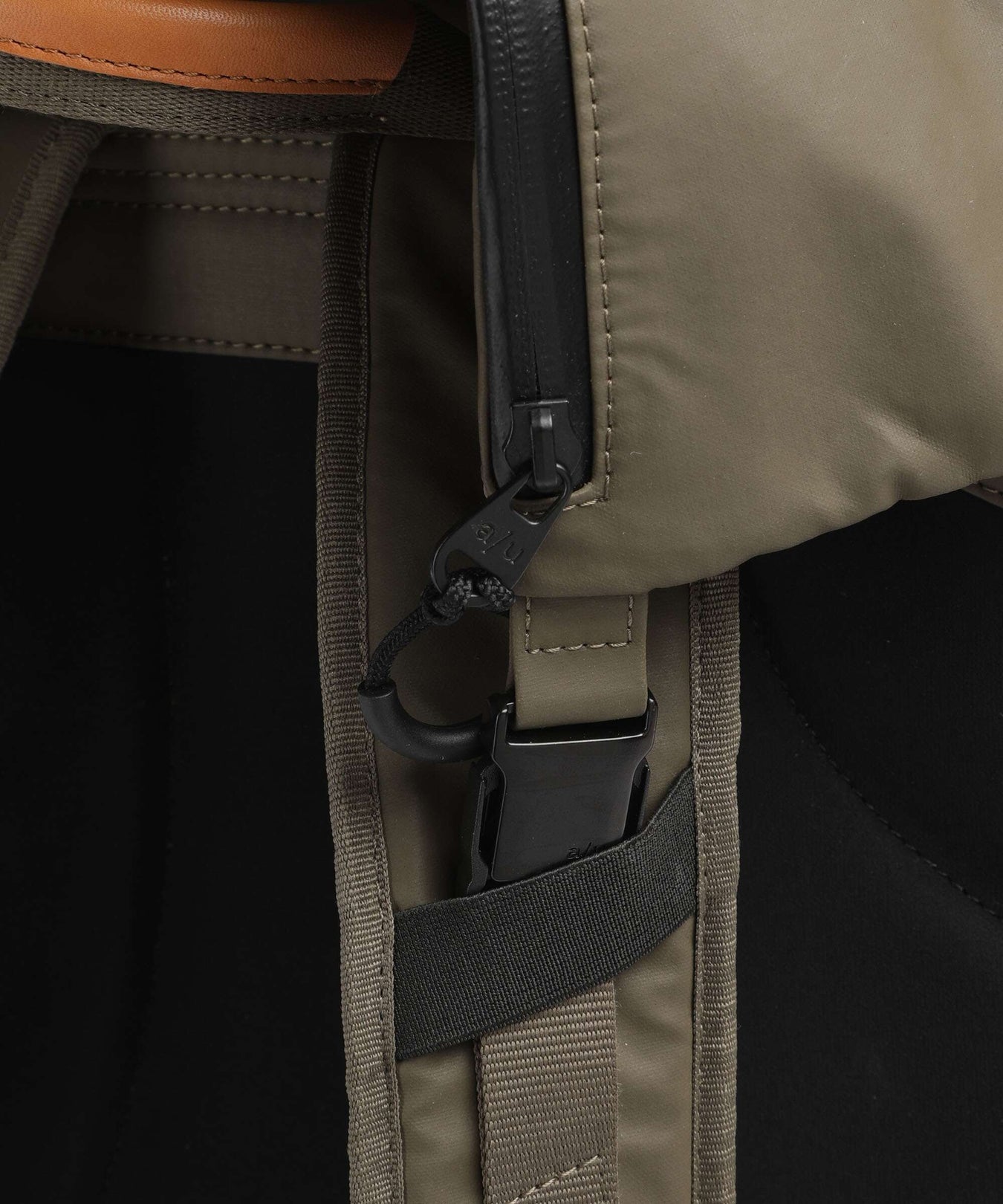 Aunts & Uncles Japan Kushiro Backpack fallen rock