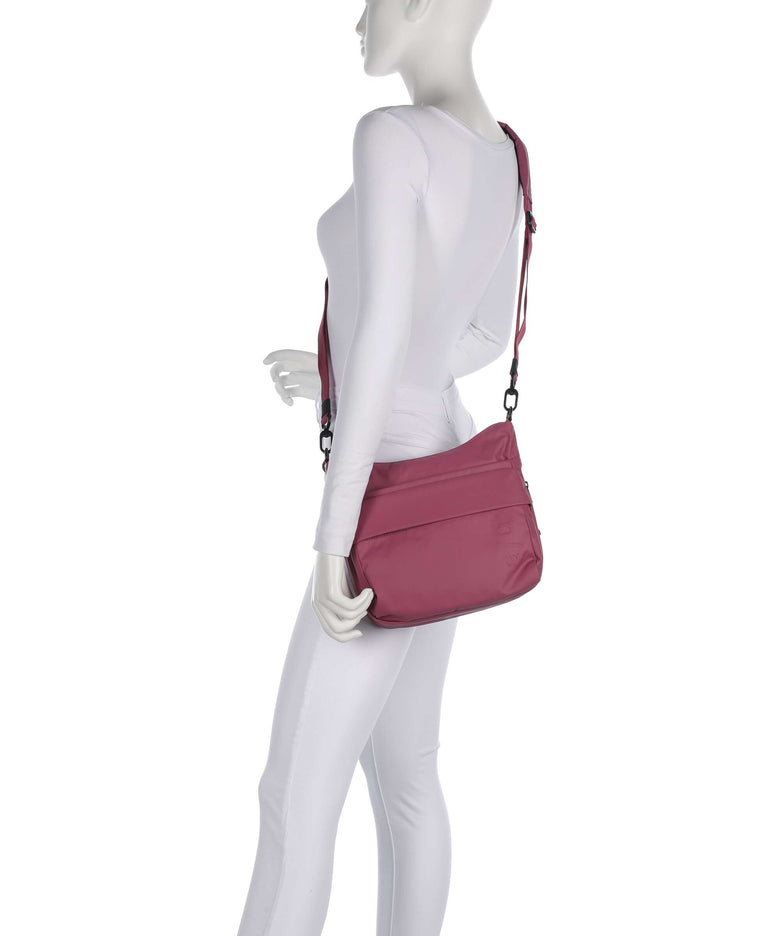 Aunts & Uncles Japan Lite Nanuki Crossbody bag berry