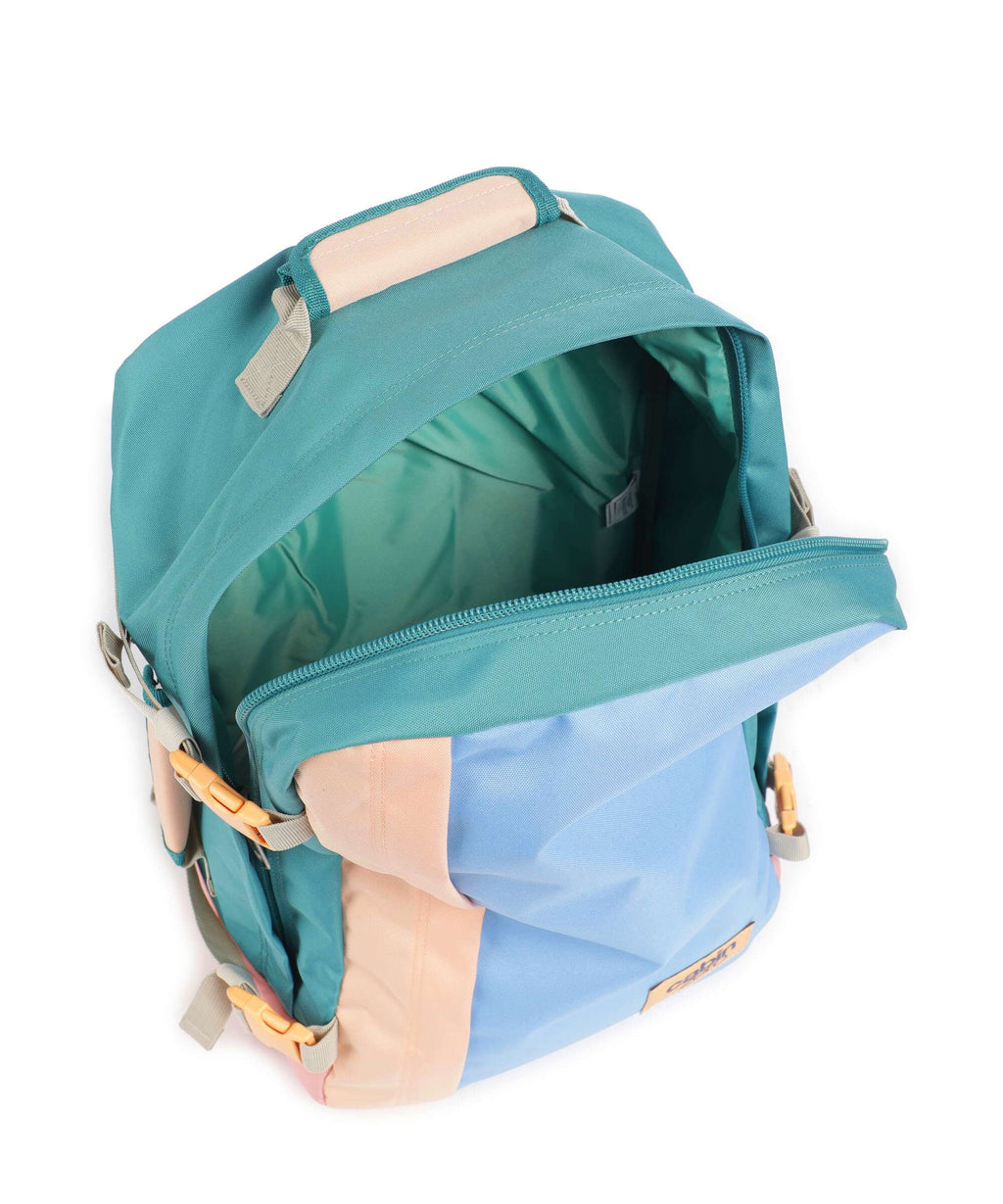 Cabin Zero Classic 36 Travel backpack paradise