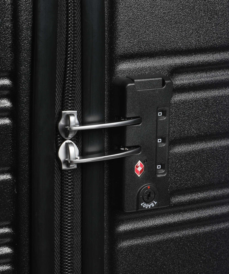 American Tourister High Turn Suitcase set (4 wheels) matte black