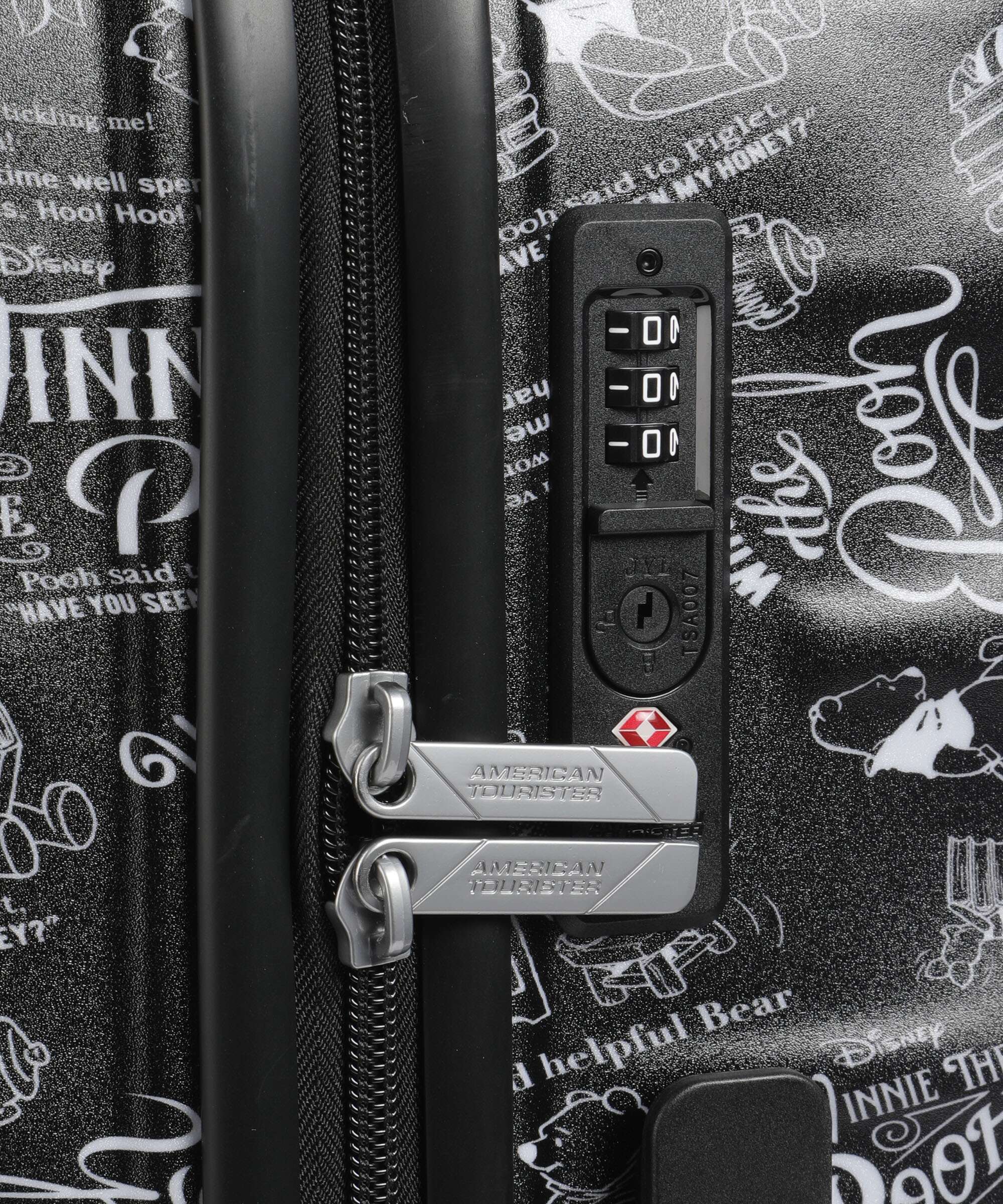 American Tourister Wavebreaker Disney Spinner (4 wheels) winnie the pooh