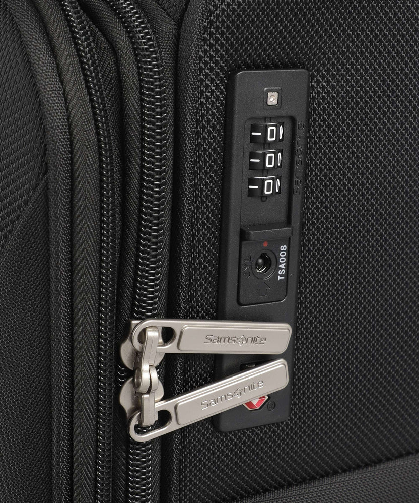 Samsonite Base Breeze Spinner (4 wheels) black