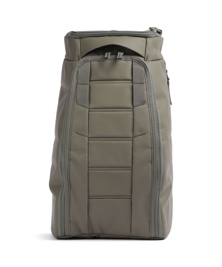 Db Hugger 20L Backpack moss green
