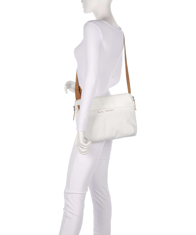 Db Ramverk 14 Laptop bag oatmilk