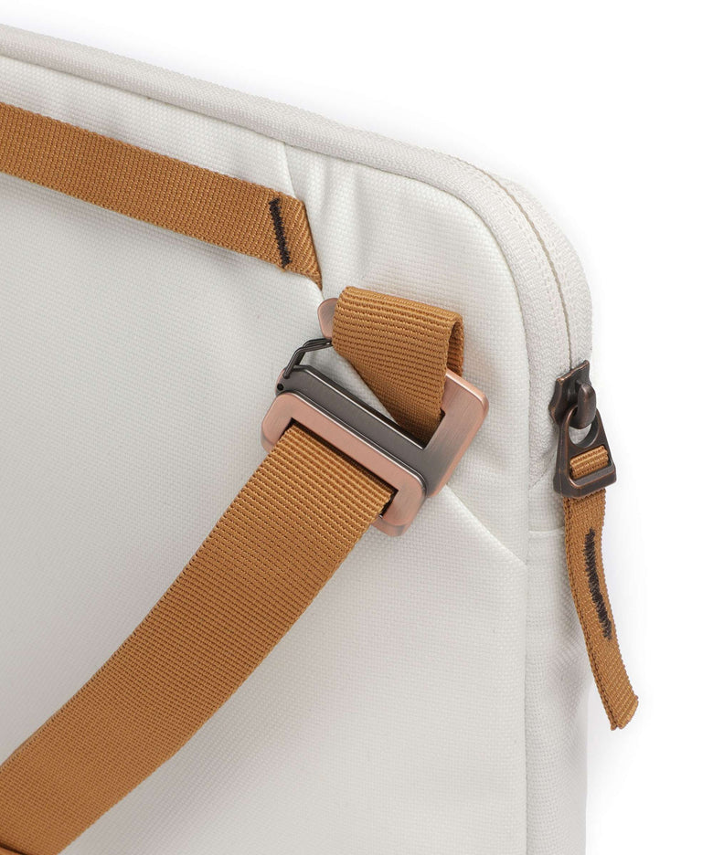 Db Ramverk 14 Laptop bag oatmilk