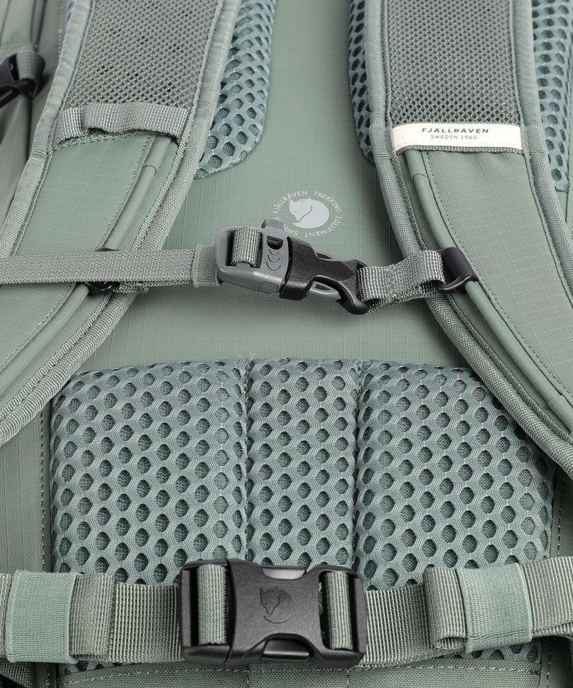 Fjällräven Abisko Hike Foldsack Hiking backpack patina green