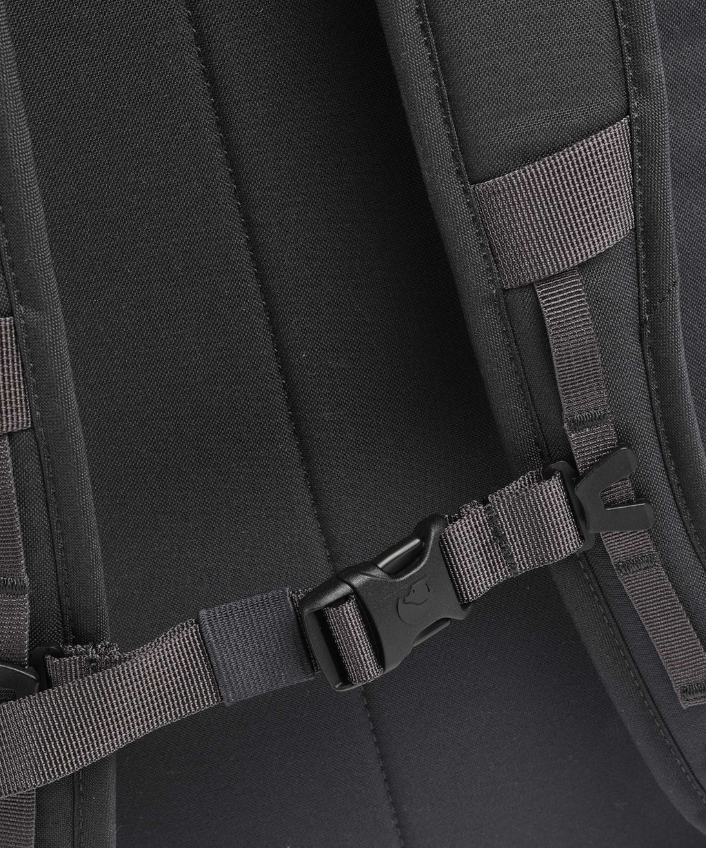 Fjällräven Vardag 25 Backpack coal black