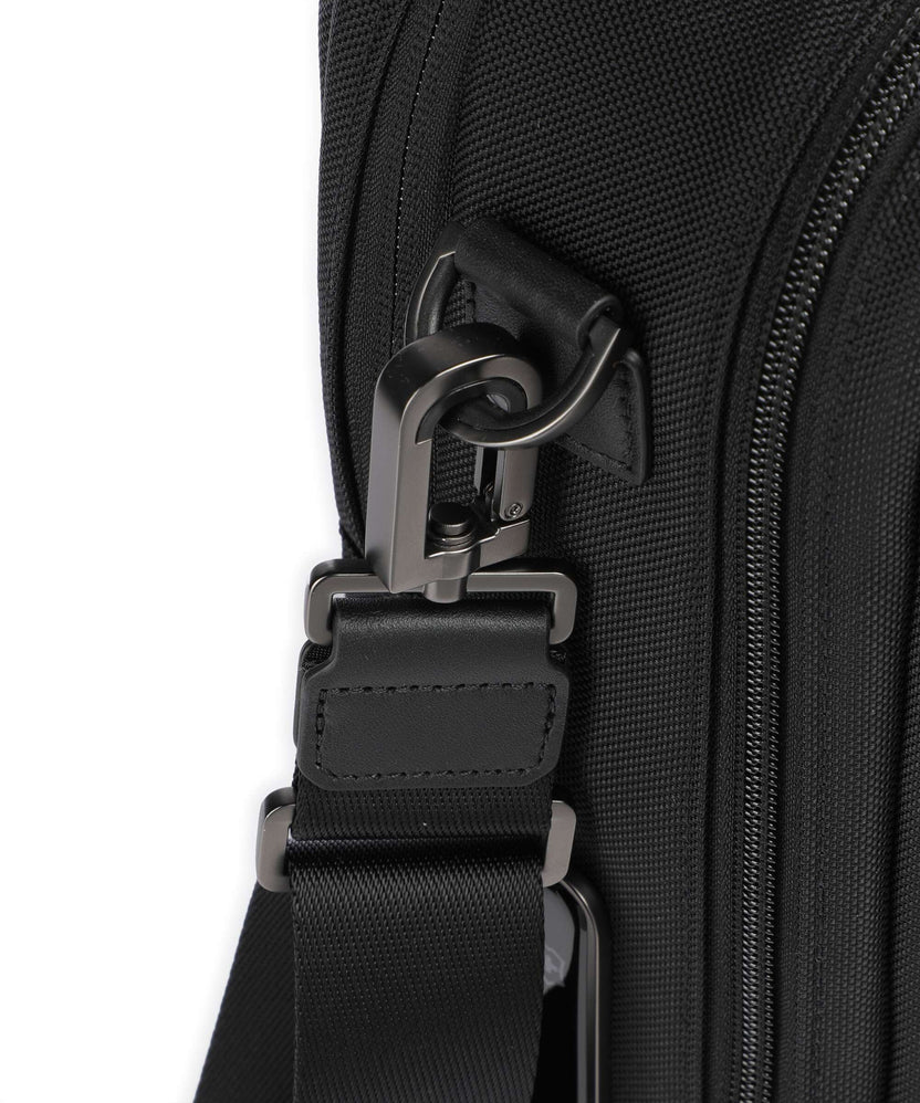 Victorinox Mythic Deluxe Briefcase black