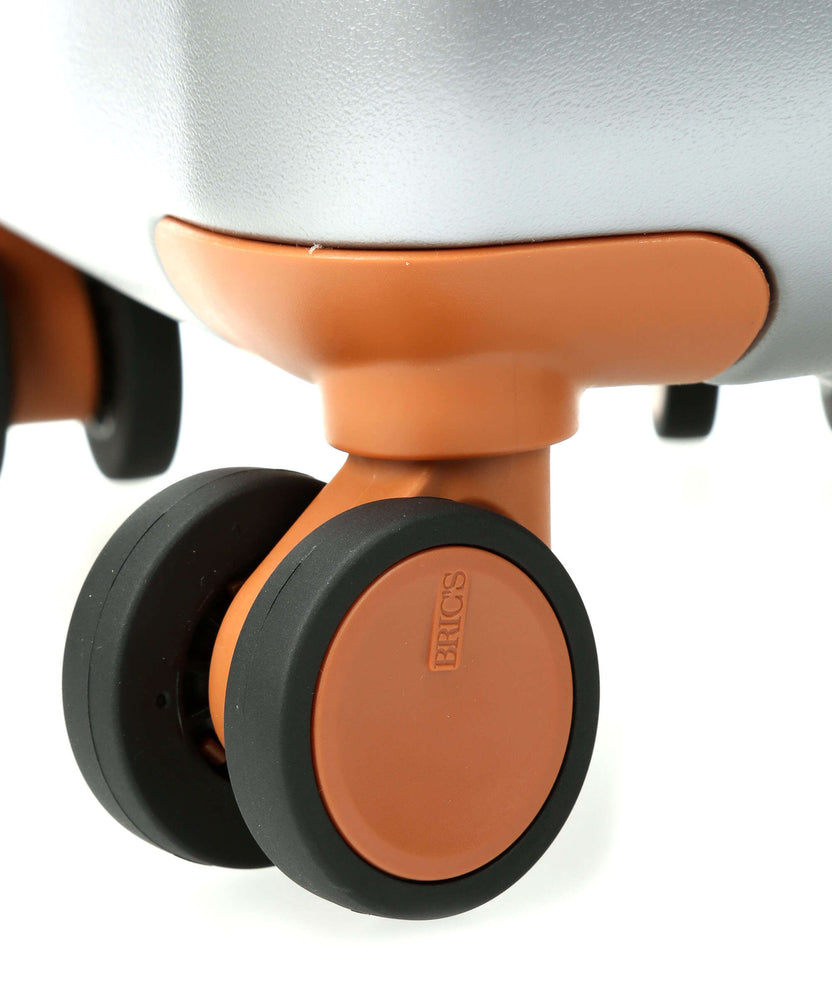 Brics Amalfi Spinner (4 wheels) silber
