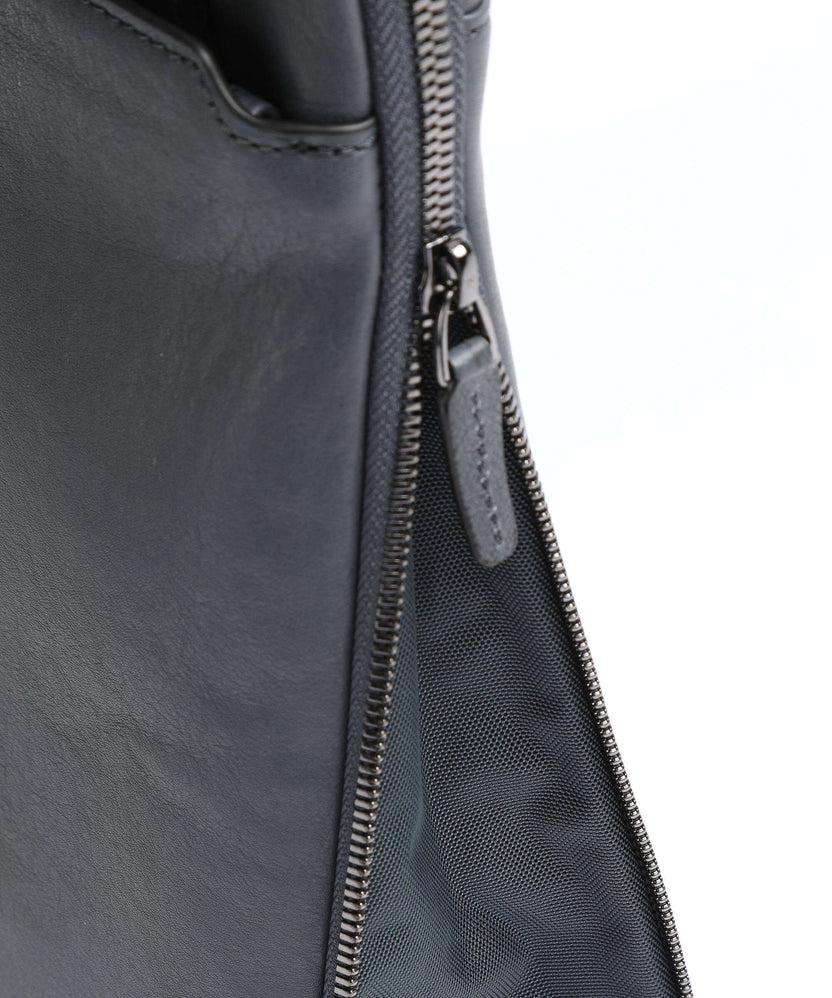 Piquadro Black Square Briefcase blue ocean