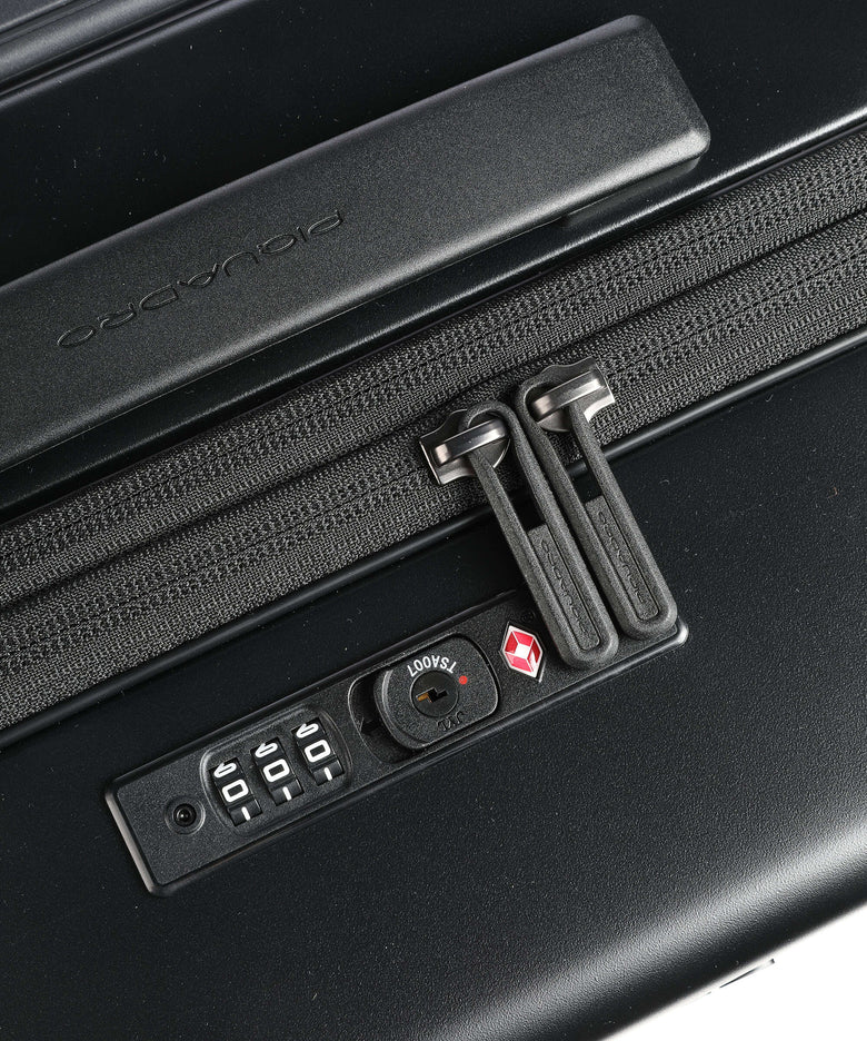 Piquadro PQ Light Spinner (4 wheels) matt black