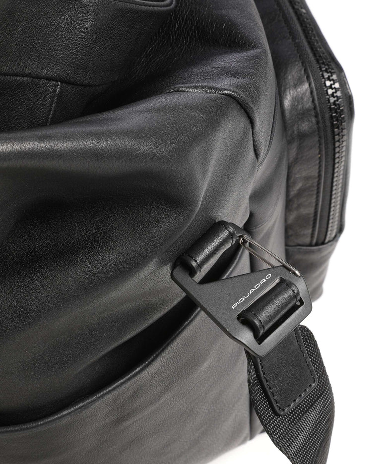 Piquadro Harper Weekend bag black