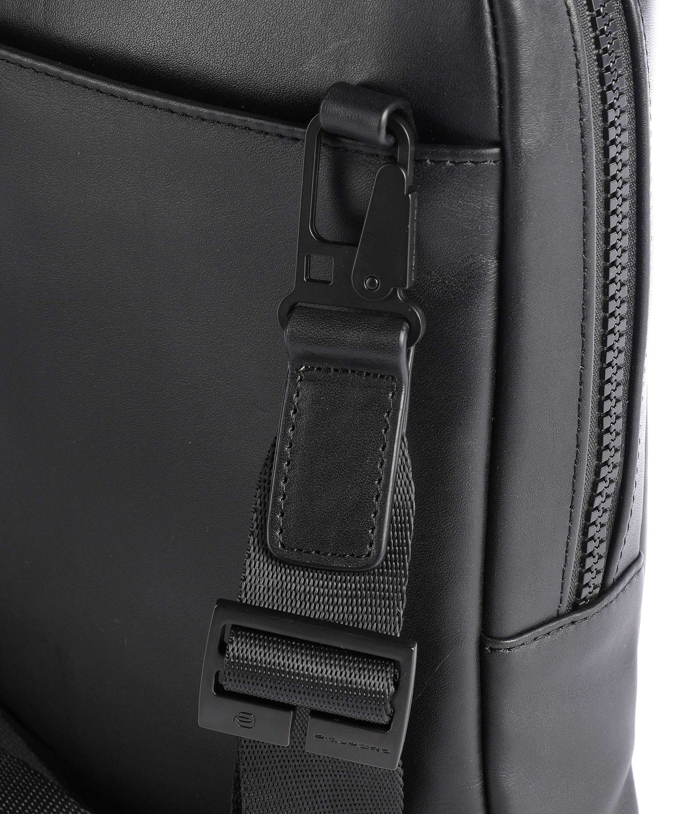 Piquadro Finn Crossbody bag black