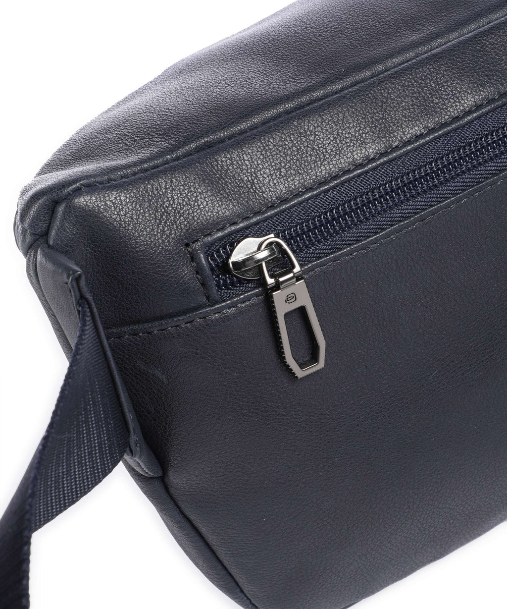 Piquadro S134 Fanny pack blue