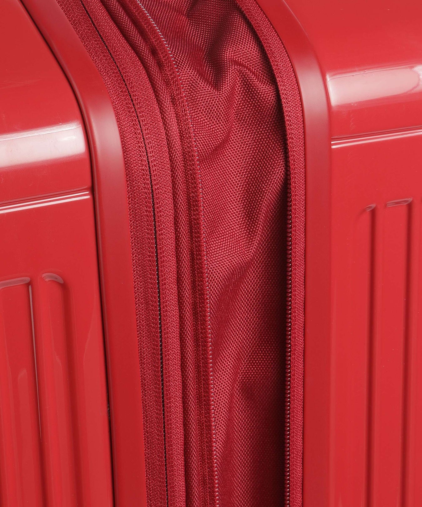 Piquadro PQ Light L Spinner (4 wheels) red