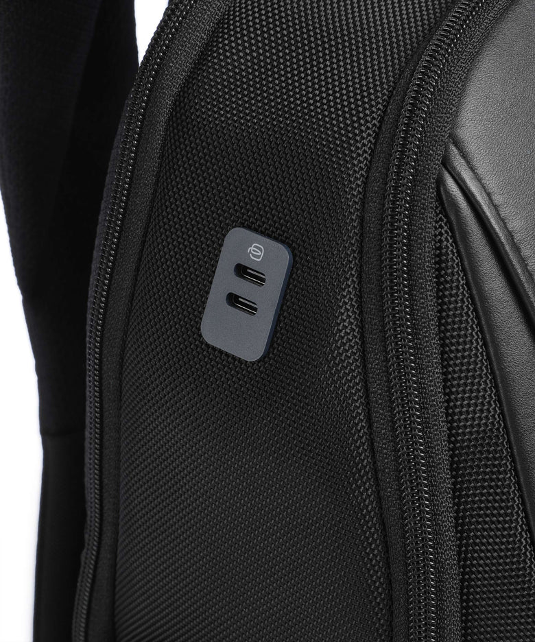 Piquadro Lyss Ryanair Travel backpack black