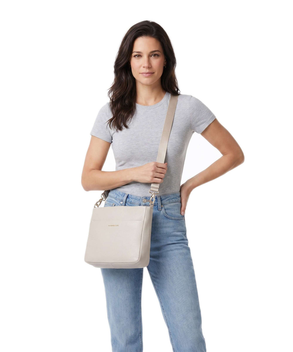 Mandarina Duck Mellow Leather Crossbody bag cocoon