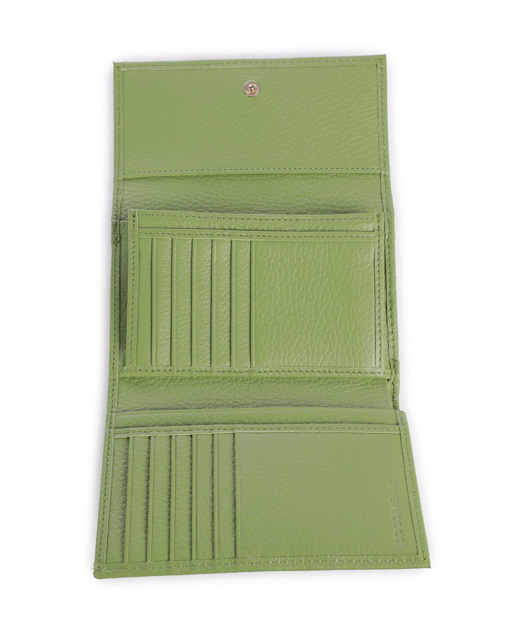 Coccinelle Metallic Soft Wallet guacamole