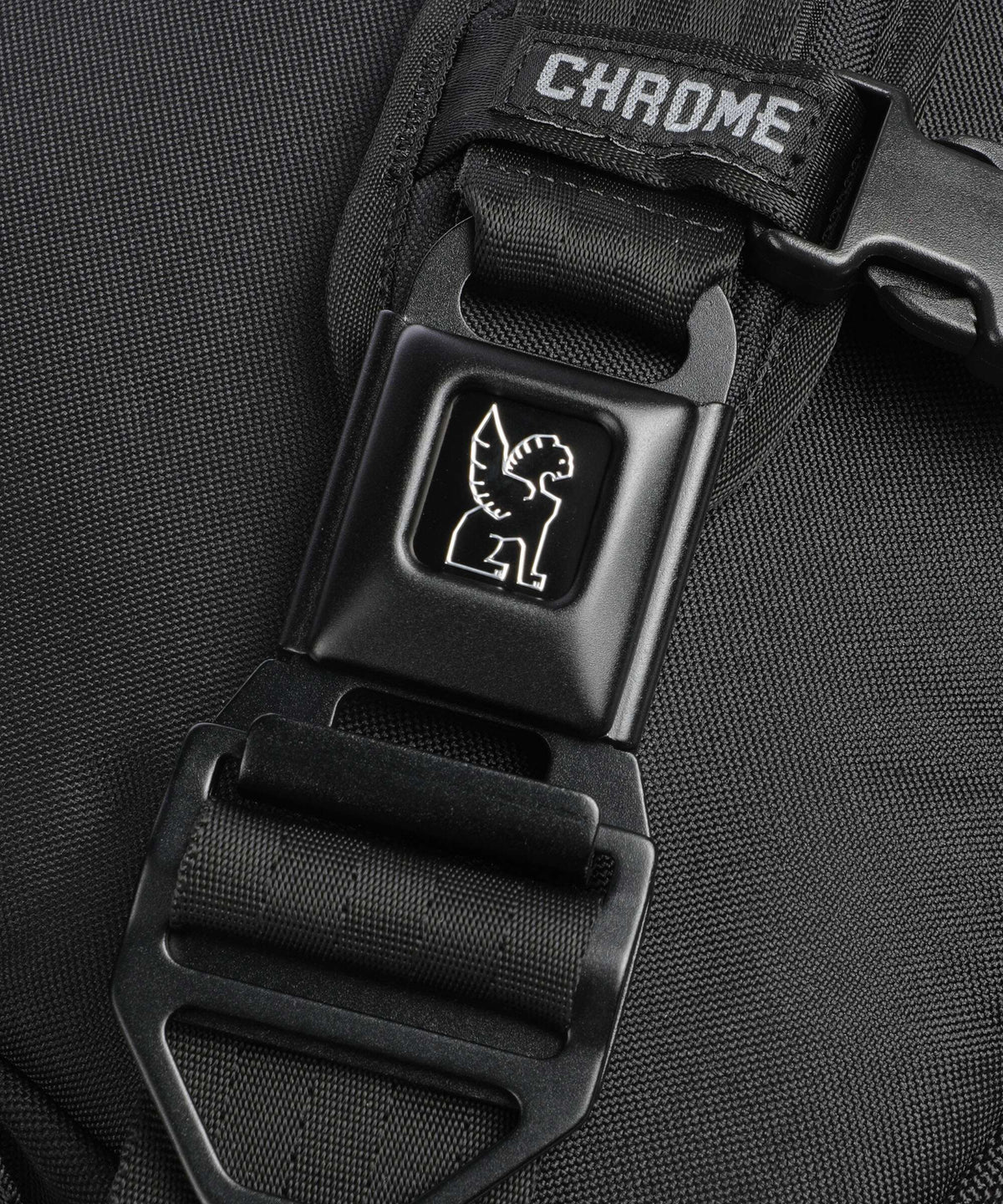 Chrome Kadet Max Fanny pack black