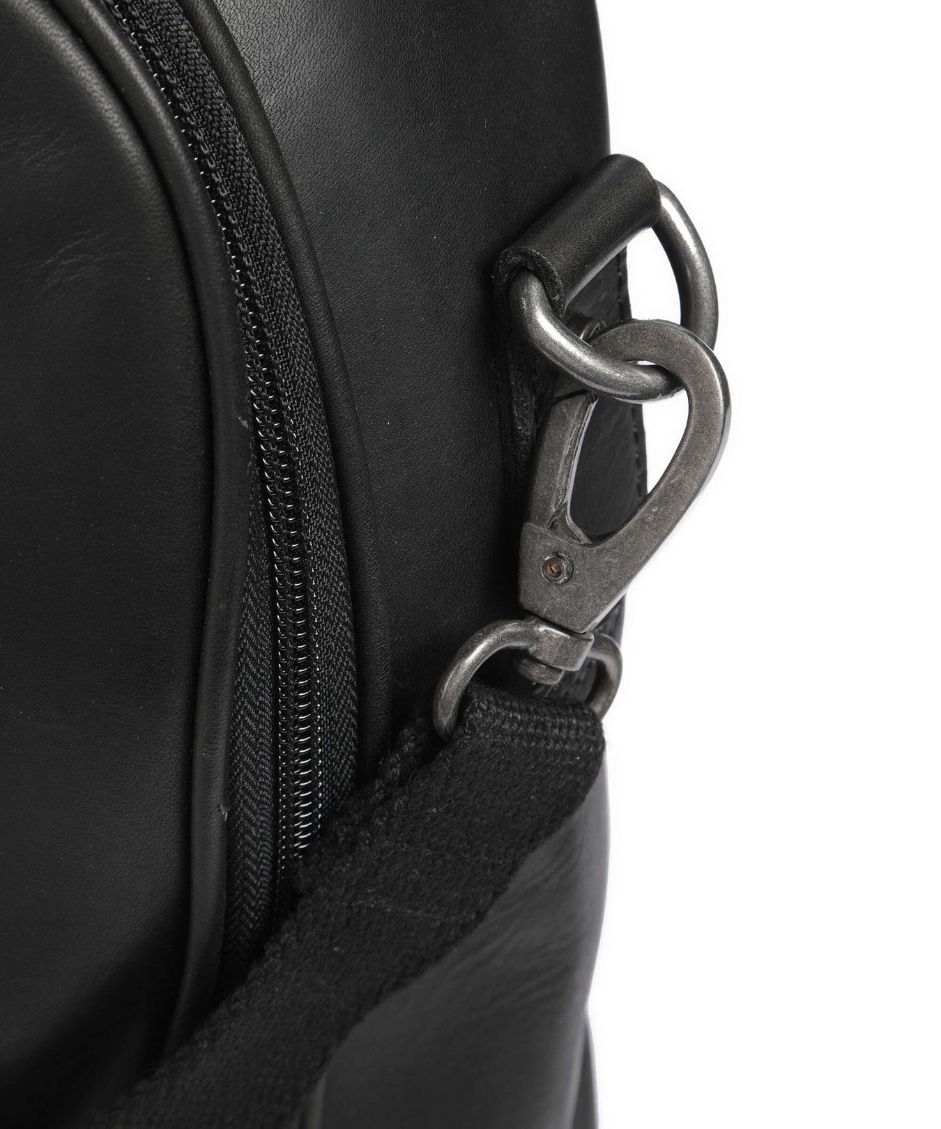 The Chesterfield Brand Cow Wax Pull Up Josh Garment bag black