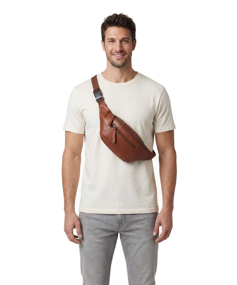 The Chesterfield Brand Wax Pull Up Cow Brana Fanny pack cognac
