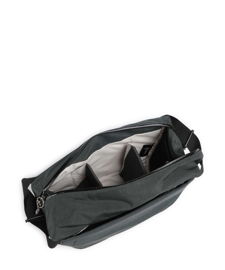 Bellroy Venture 10 Camera Belt bag deep ocean